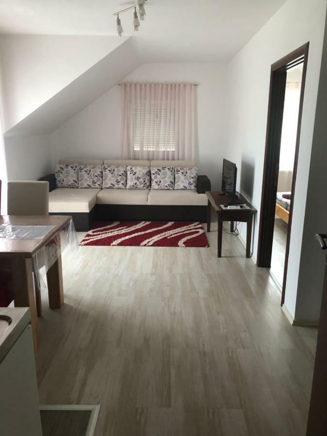 Apartment & Rooms Thomas Кореница Екстер'єр фото